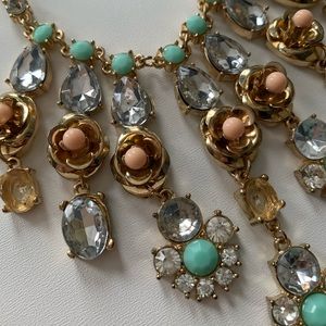 Floral blush and teal drop bib necklace. 🌷